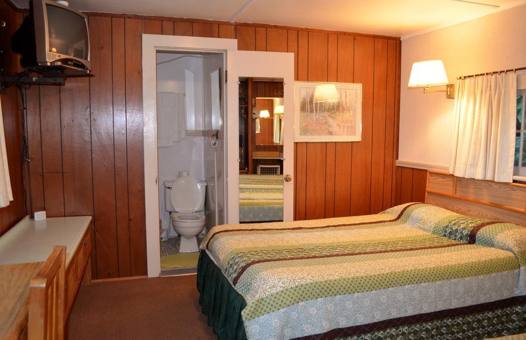 Chamber Lane Motel Round Lake Ruang foto