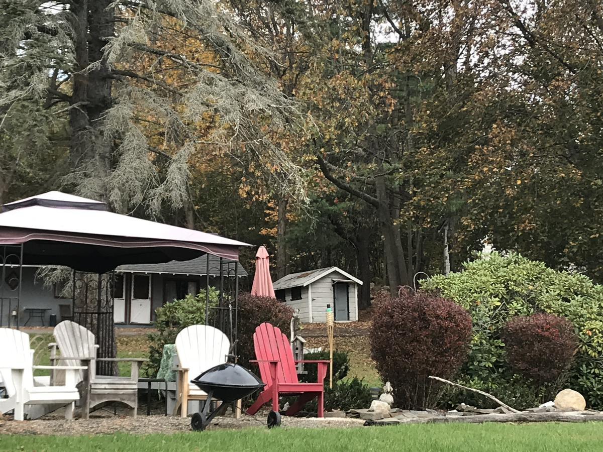 Chamber Lane Motel Round Lake Bagian luar foto